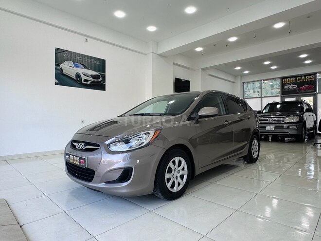 Hyundai Accent-17