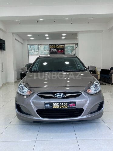 Hyundai Accent-26