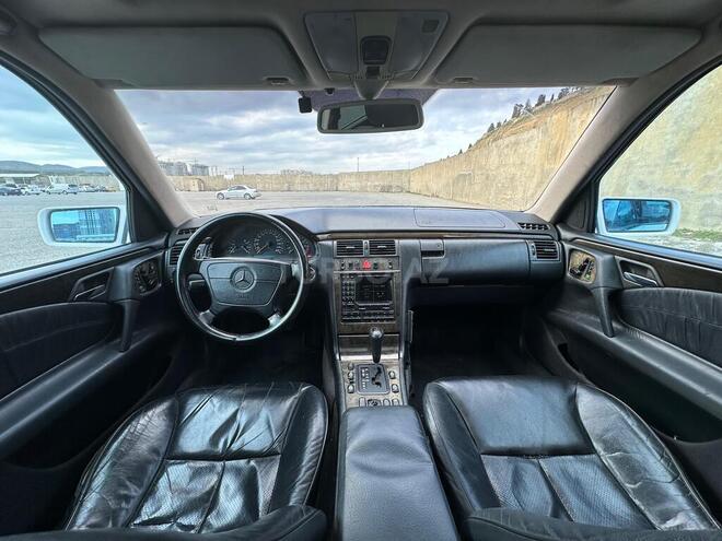 Mercedes E 320 1997, 500,000 km - 3.2 l - Bakı