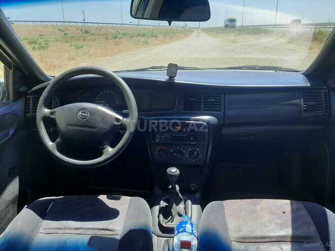Opel Vectra 1996, 347,000 km - 1.6 l - Sumqayıt