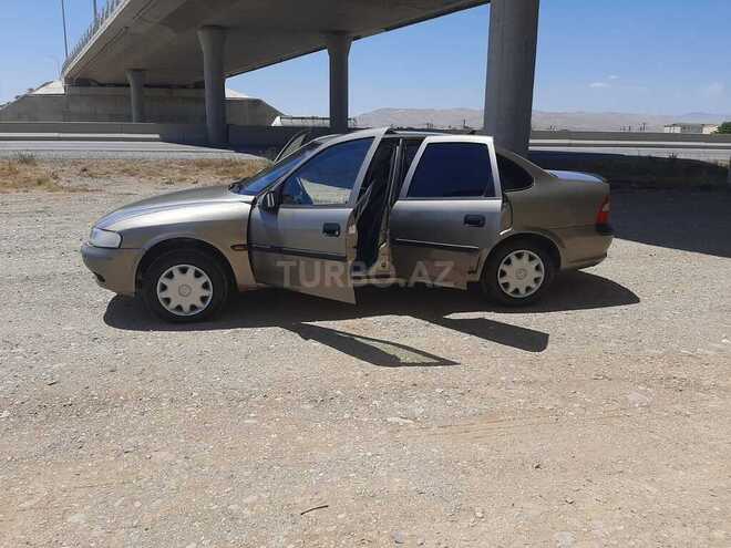 Opel Vectra 1996, 347,000 km - 1.6 l - Sumqayıt