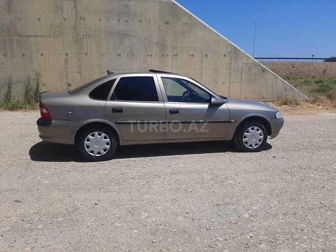 Opel Vectra 1996, 347,000 km - 1.6 l - Sumqayıt