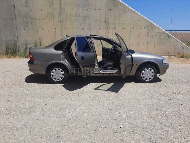 Opel Vectra 1996, 347,000 km - 1.6 l - Sumqayıt