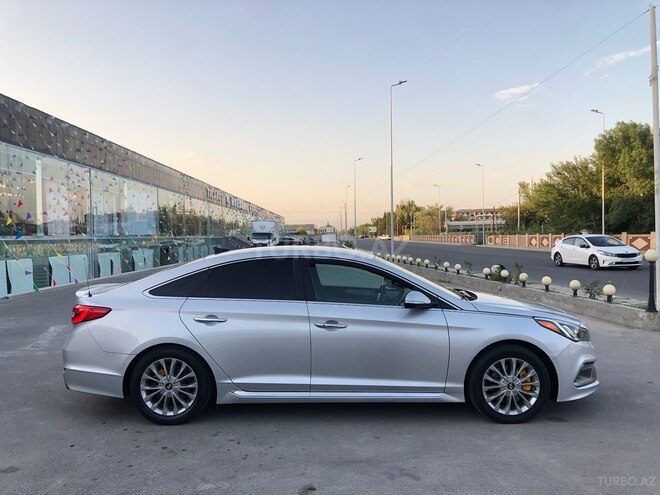 Hyundai Sonata-5