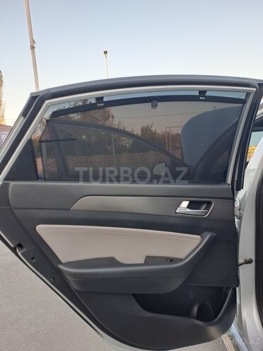 Hyundai Sonata-7