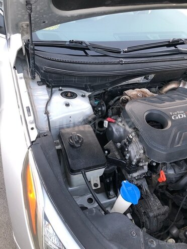 Hyundai Sonata-17