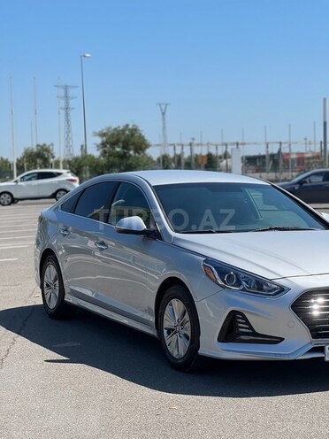 Hyundai Sonata-5