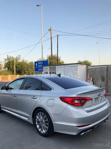 Hyundai Sonata-20