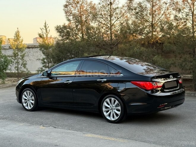 Hyundai Sonata-7
