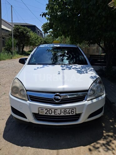 Opel Astra 2009, 282,855 km - 1.4 l - Gəncə