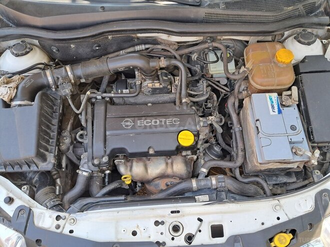 Opel Astra 2009, 282,855 km - 1.4 l - Gəncə