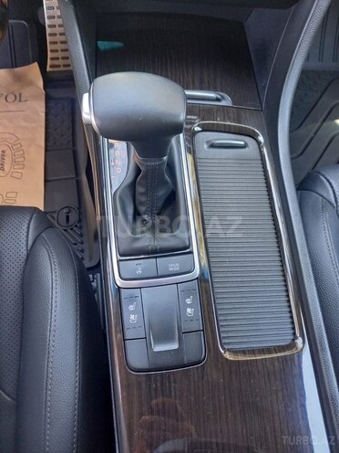 Kia K5-11