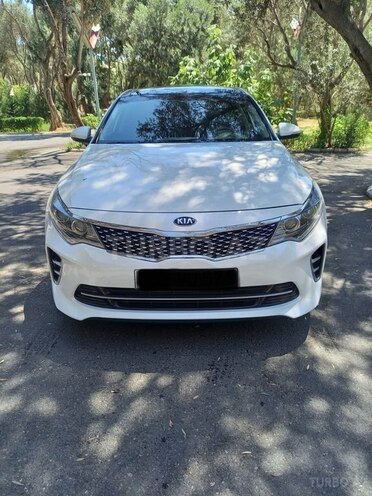 Kia K5-1