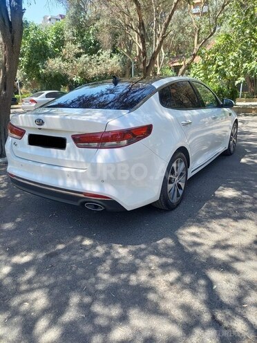 Kia K5-6