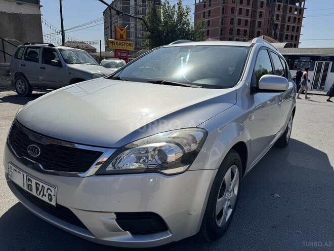 Kia  2010, 278,000 km - 1.4 l - Bakı