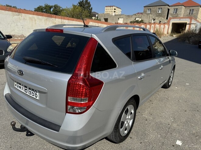 Kia  2010, 278,000 km - 1.4 l - Bakı