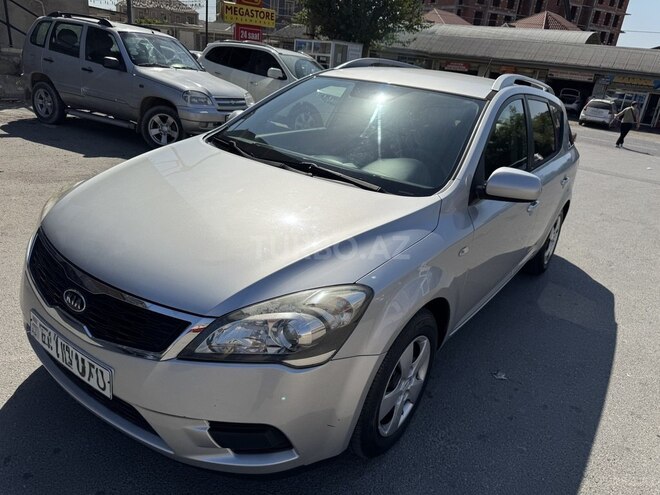 Kia  2010, 278,000 km - 1.4 l - Bakı