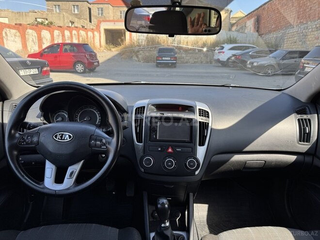 Kia  2010, 278,000 km - 1.4 l - Bakı