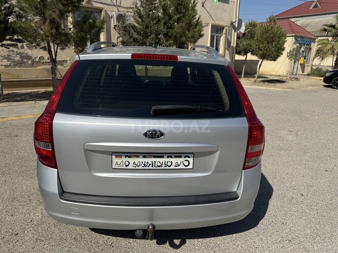 Kia  2010, 278,000 km - 1.4 l - Bakı