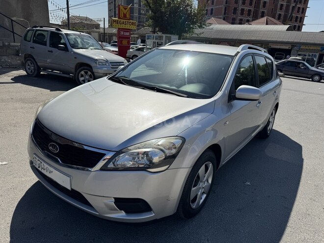 Kia  2010, 278,000 km - 1.4 l - Bakı