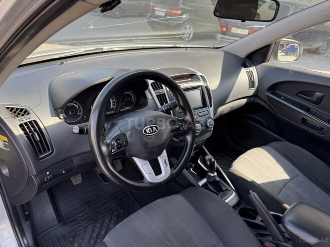 Kia  2010, 278,000 km - 1.4 l - Bakı