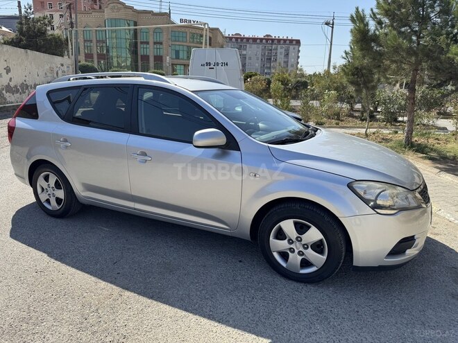 Kia  2010, 278,000 km - 1.4 l - Bakı