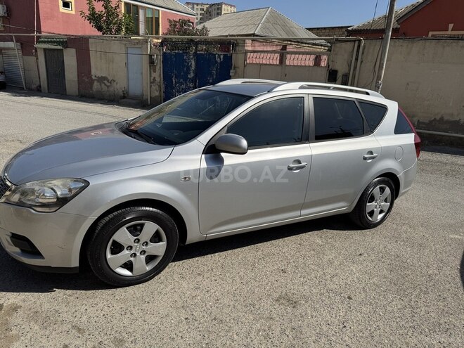 Kia  2010, 278,000 km - 1.4 l - Bakı
