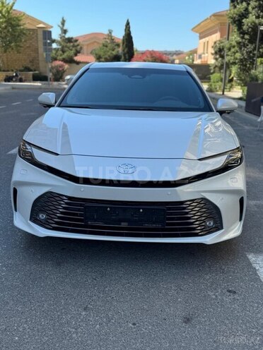 Toyota Camry-1