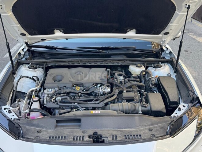 Toyota Camry-5