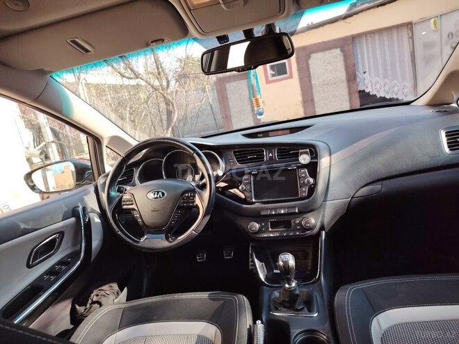 Kia Ceed 2014, 175,000 km - 1.6 l - Bərdə
