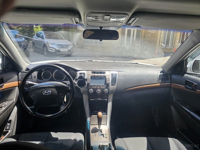 Hyundai Sonata-9
