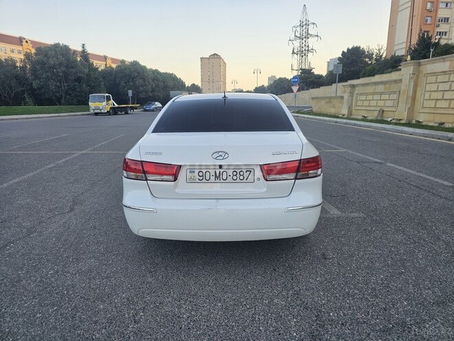 Hyundai Sonata-4
