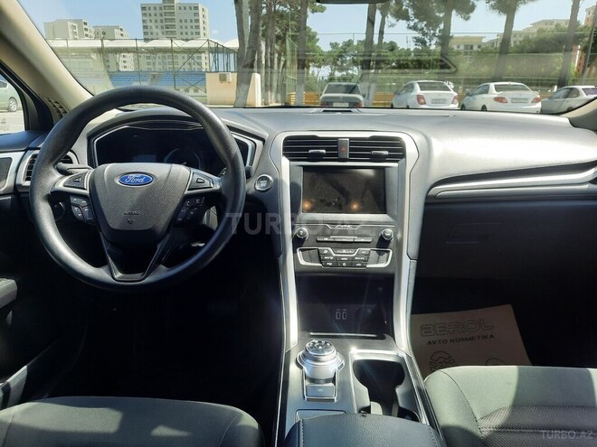 Ford Fusion (North America) 2019, 112,092 km - 1.5 l - Sumqayıt