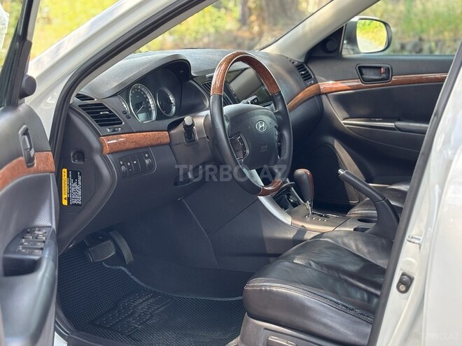 Hyundai Sonata-13