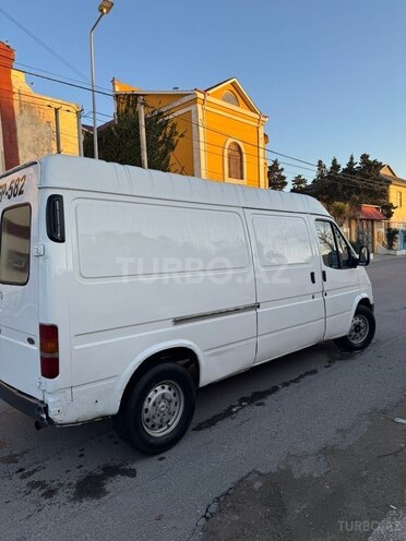 Ford Transit-7