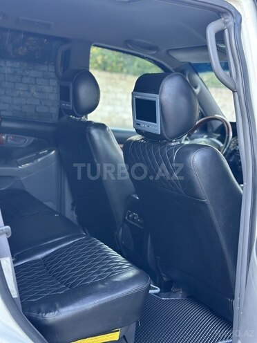 Toyota Land Cruiser Prado-6