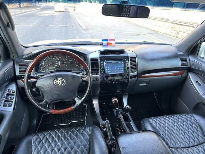 Toyota Land Cruiser Prado-3