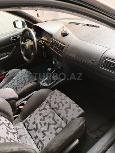 Volkswagen Golf 1997, 520,000 km - 1.6 l - Gəncə