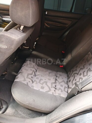Volkswagen Golf 1997, 520,000 km - 1.6 l - Gəncə
