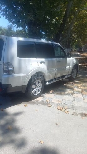 Mitsubishi Pajero 2007, 280,000 km - 3.0 l - Göyçay