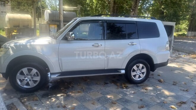 Mitsubishi Pajero 2007, 280,000 km - 3.0 l - Göyçay