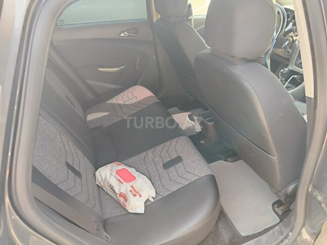 Opel Astra 2011, 223,582 km - 1.4 л - Gəncə