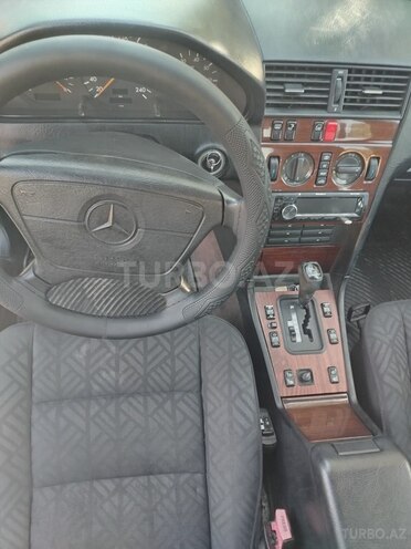Mercedes C 200 1995, 275,000 km - 2.0 l - Gəncə