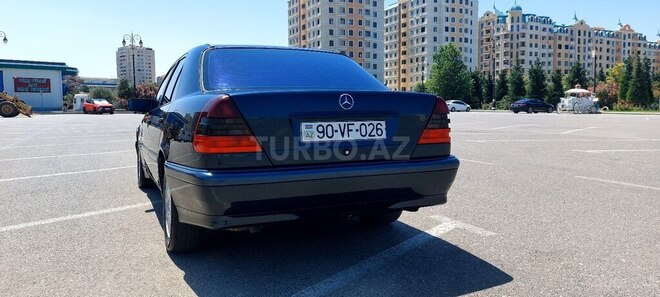 Mercedes C 180 1999, 297,662 km - 1.8 l - Bakı