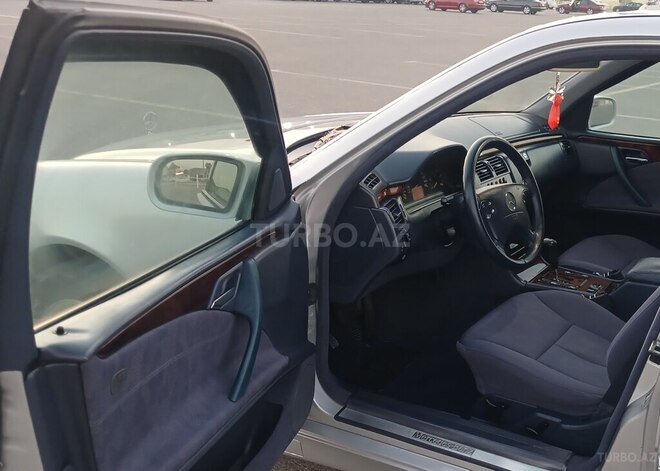 Mercedes E 270 2000, 383,255 km - 2.7 l - Bakı