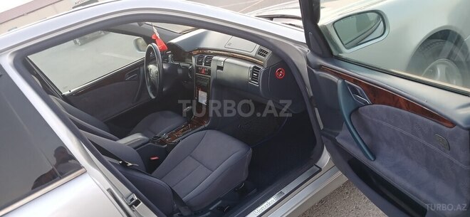 Mercedes E 270 2000, 383,255 km - 2.7 l - Bakı
