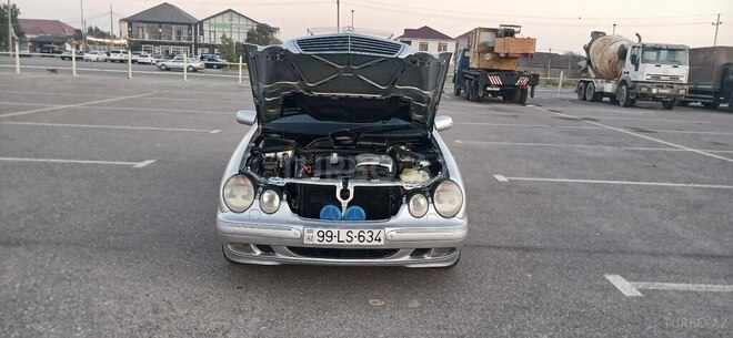 Mercedes E 270 2000, 383,255 km - 2.7 l - Bakı