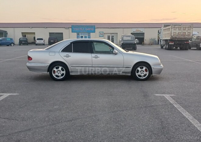 Mercedes E 270 2000, 383,255 km - 2.7 l - Bakı