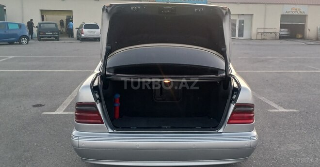Mercedes E 270 2000, 383,255 km - 2.7 l - Bakı