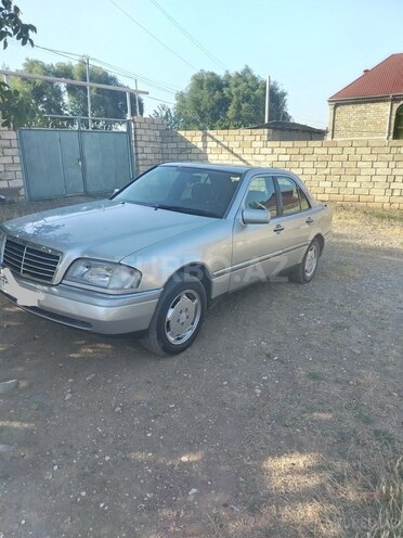 Mercedes C 200 1995, 275,000 km - 2.0 l - Gəncə